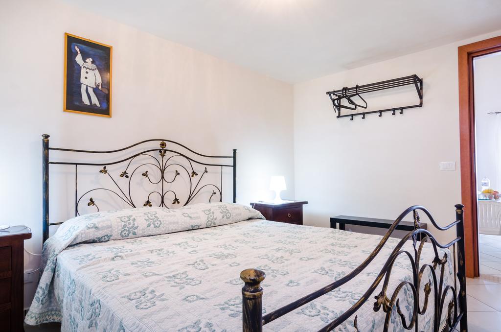 Casale Dei Gelsi Villa กัสเตลลัมมาเร เดล โกลโฟ ภายนอก รูปภาพ