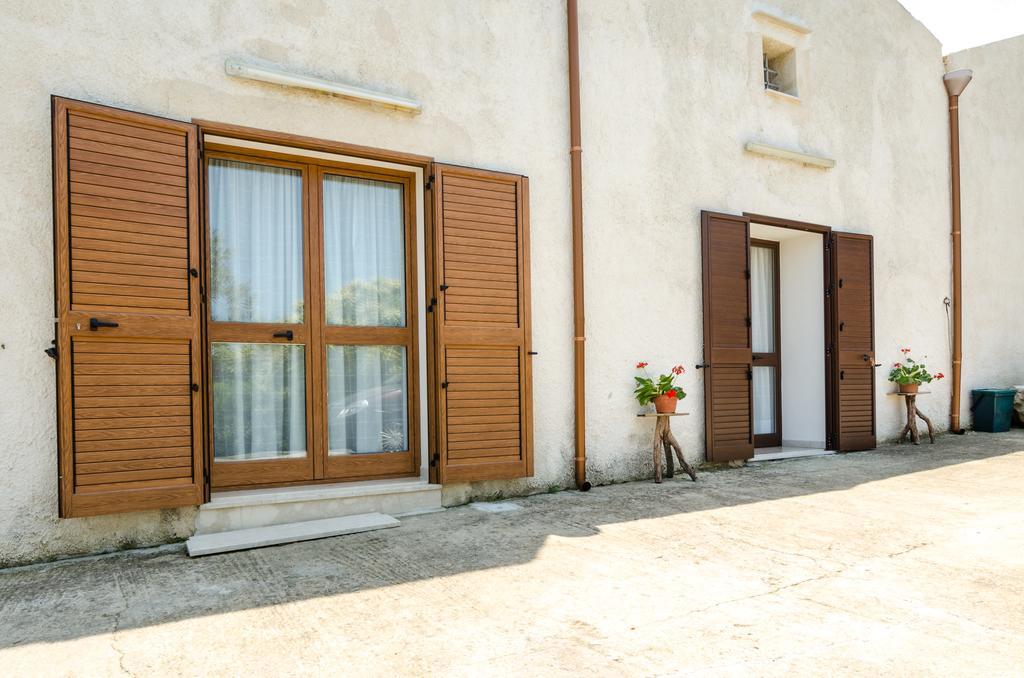 Casale Dei Gelsi Villa กัสเตลลัมมาเร เดล โกลโฟ ภายนอก รูปภาพ